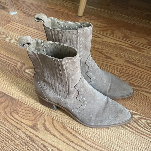 Dolce Vita Brylee H2O Ankle Boots - Picture 3 of 3